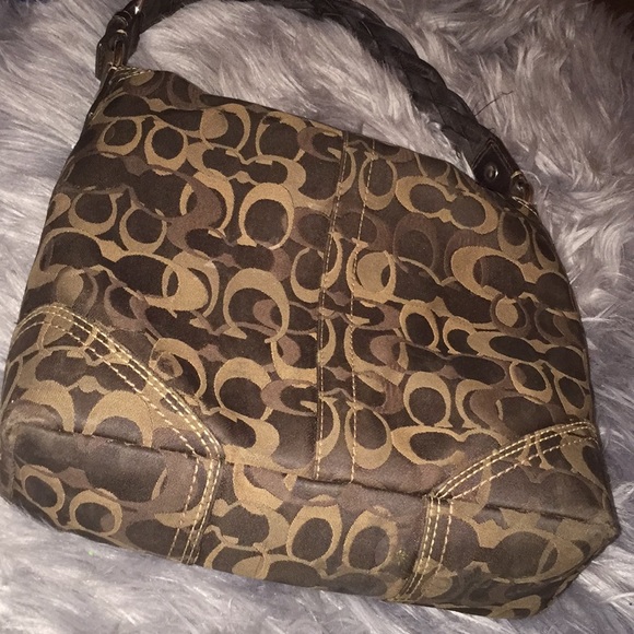 Coach - Picture 1 of 5